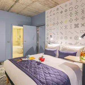 Ibis Styles Center מלון