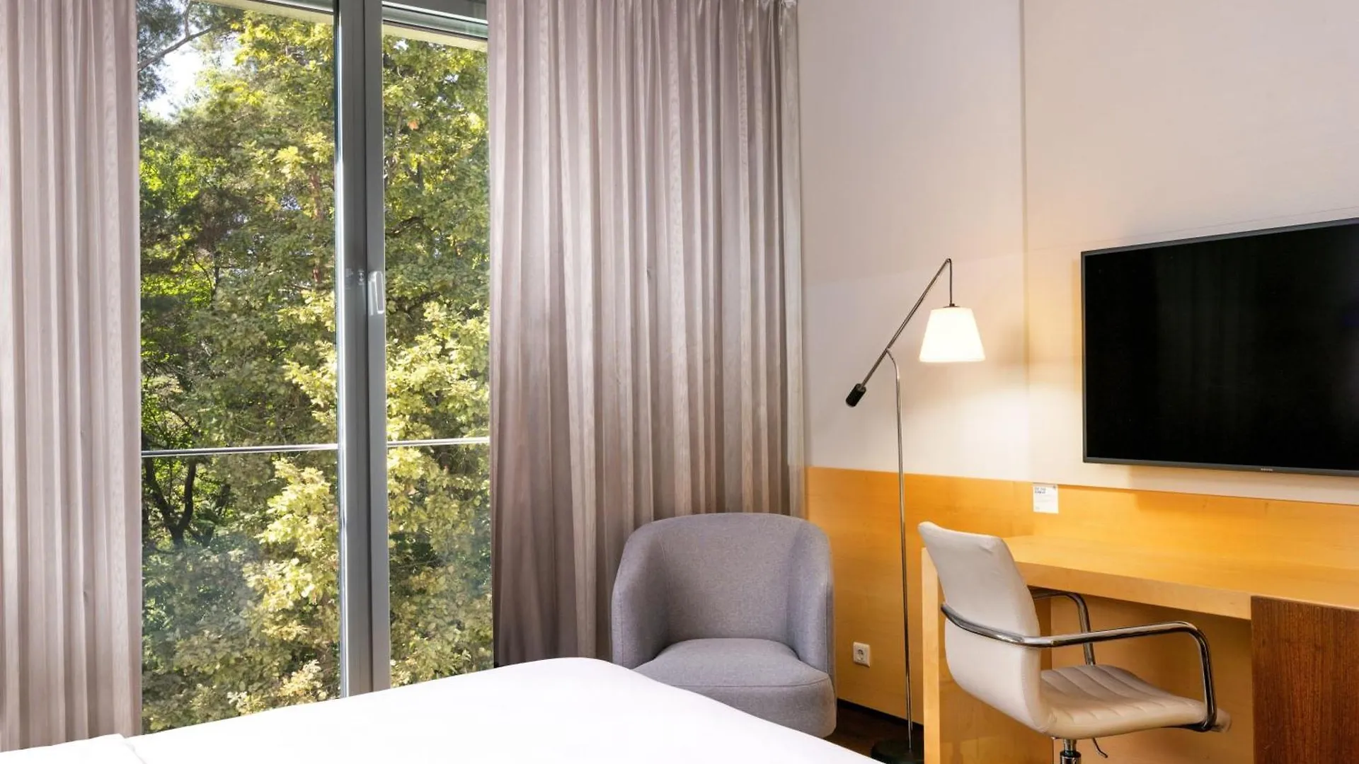 Four Points By Sheraton Ljubljana Mons Hotel 4*,  Slovenia