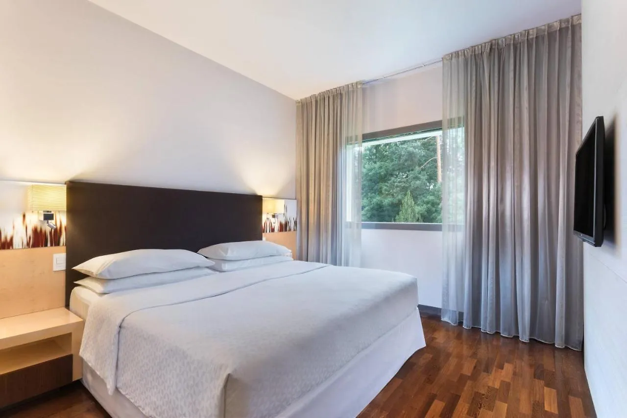 Hotel Four Points By Sheraton Ljubljana Mons